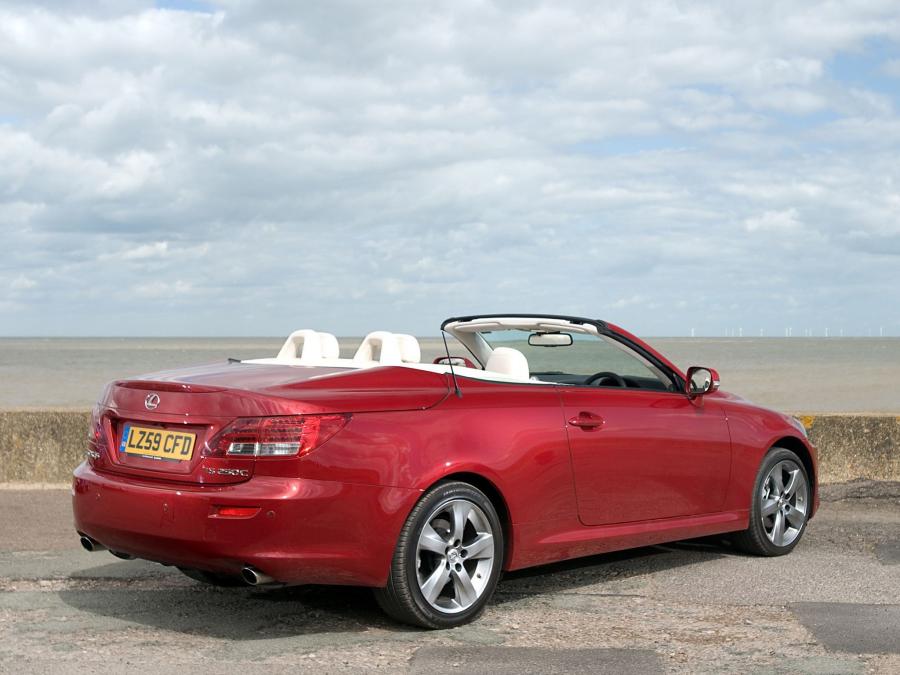  Lexus IS250C 2009 года  (UK) (фото 4 из 7)